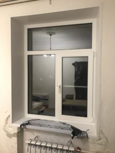 Двухстворчатое огнестойкое окно с фрамугой / серия FRM1064